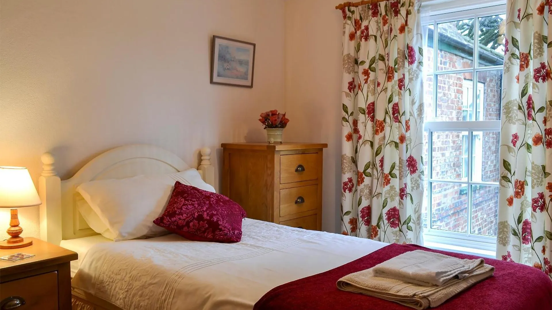 بيت للعطل Lilac Tree Cottage Dunnington
